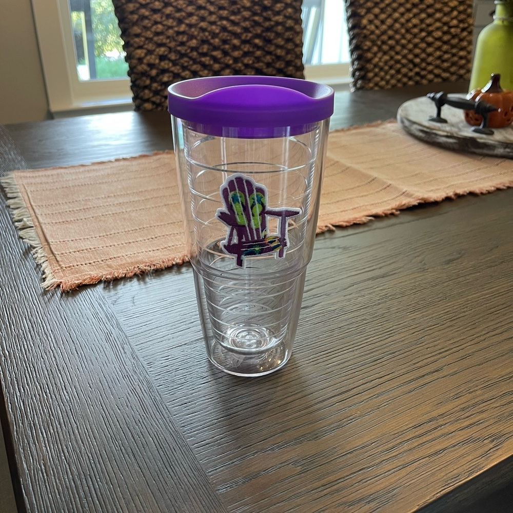 Tervis Tumbler with Purple Lid and Adirondack Chair Design